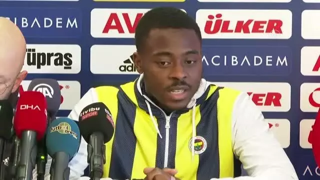Fenerbahçeli Osayi-Samuel, dünyanın en iyi kanat oyuncularından biri olmayı hedefliyor (1) Fenerbahçeli Osayi-Samuel, dünyanın en iyi kanat oyuncularından biri olmayı hedefliyor (1)