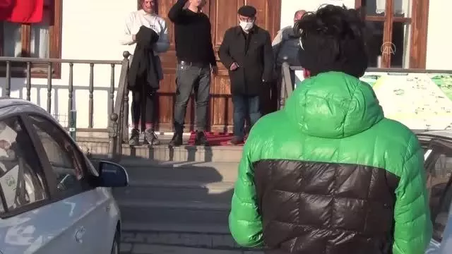 Fransa'dan bisikletle yola çıkan 2 seyyah Ankara'nın Beypazarı ilçesine ulaştı Fransa'dan bisikletle yola çıkan 2 seyyah Ankara'nın Beypazarı ilçesine ulaştı