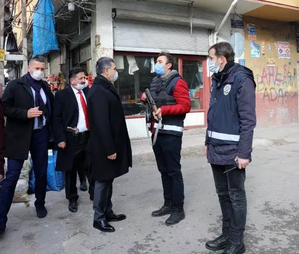 Son dakika! Gaziantep'te, 750 polisle 8 saat sürecek uyuşturucu operasyonu başladı Son dakika! Gaziantep'te, 750 polisle 8 saat sürecek uyuşturucu operasyonu başladı