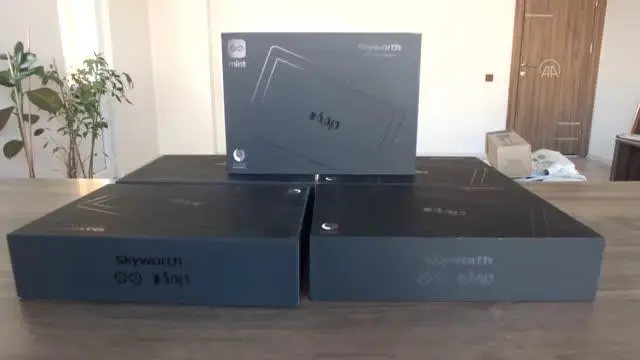 İHH, yetim öğrencilerin yüzünü tabletle güldürüyor İHH, yetim öğrencilerin yüzünü tabletle güldürüyor