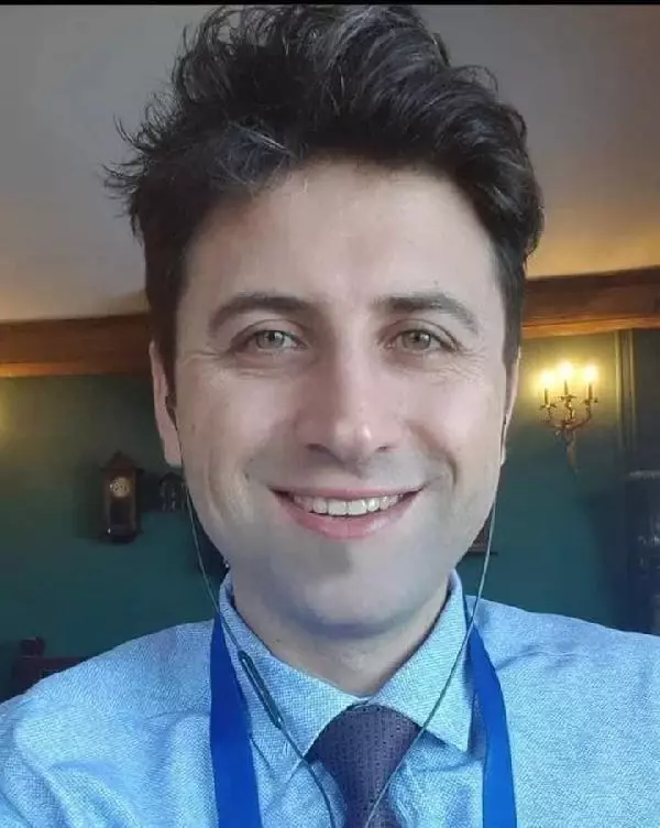 İntihar eden doktor, memleketi Hatay'da son yolcuğuna uğurlandı İntihar eden doktor, memleketi Hatay'da son yolcuğuna uğurlandı