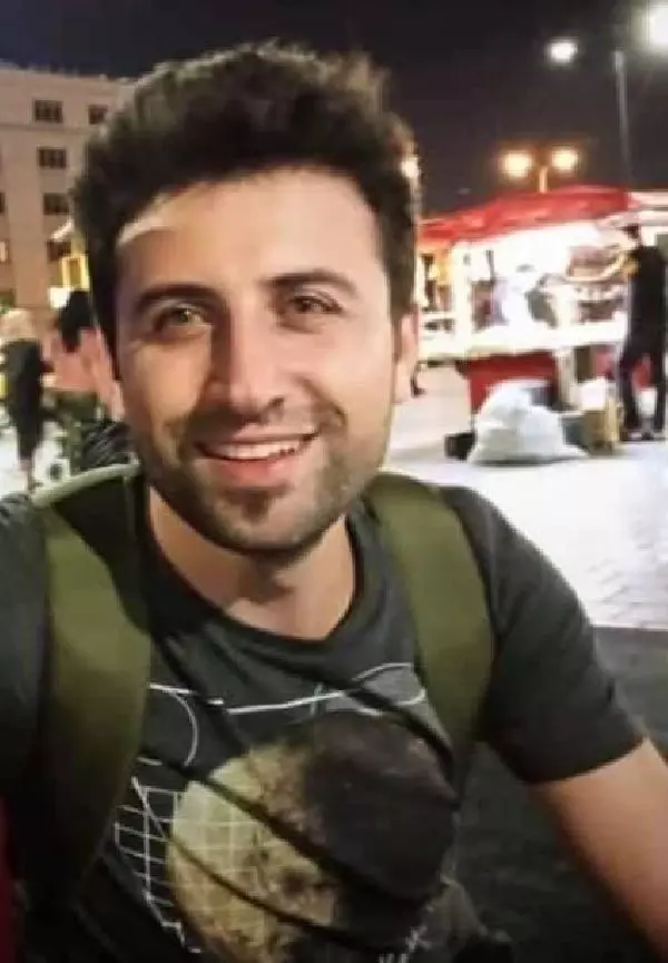 İntihar eden doktor, memleketi Hatay'da son yolcuğuna uğurlandı İntihar eden doktor, memleketi Hatay'da son yolcuğuna uğurlandı