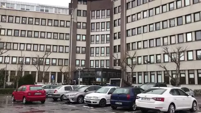 Kadıköy Belediyesindeki işçiler grevi sonlandırma kararı aldı Kadıköy Belediyesindeki işçiler grevi sonlandırma kararı aldı