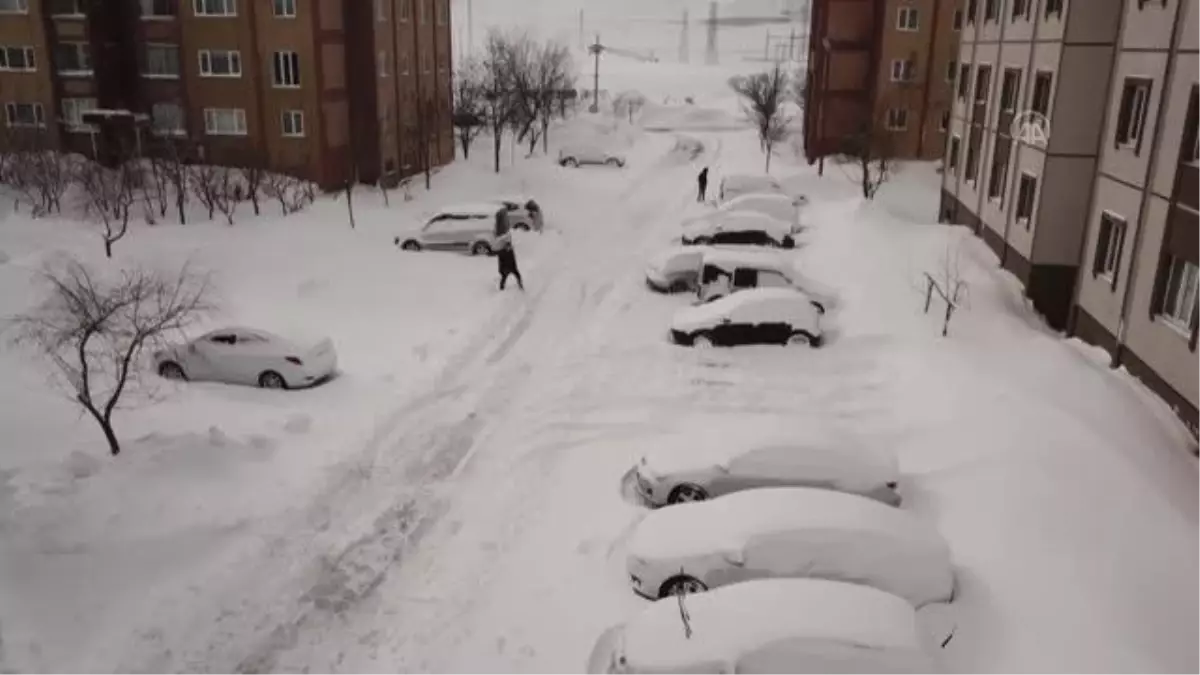 Kar yağışı hayatı olumsuz etkiliyor