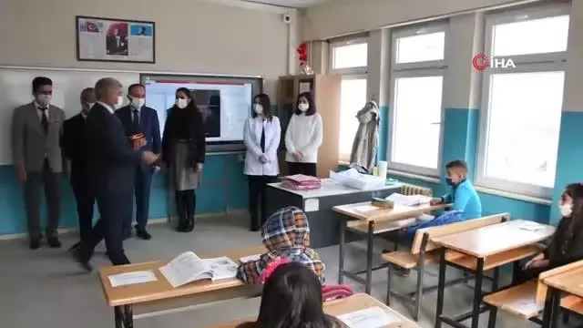 Karabük'te köy okulları ile anaokullarında yüz yüze eğitim başladı Karabük'te köy okulları ile anaokullarında yüz yüze eğitim başladı