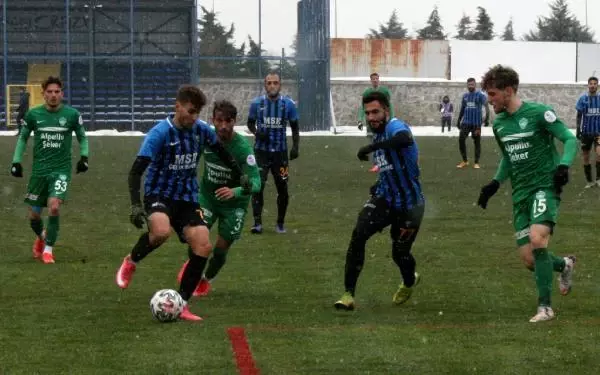 Karacabey Belediyespor - Kırklarelispor: 3-1 Karacabey Belediyespor - Kırklarelispor: 3-1