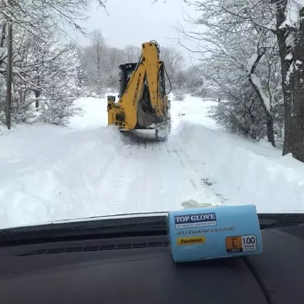 Kardan yolu kapanan hastasının yardımına sağlıkçılar yetişti Kardan yolu kapanan hastasının yardımına sağlıkçılar yetişti