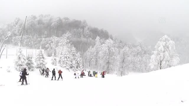 kartepe de kar kalinligi 1 metreye ulasti 3 13936848 o