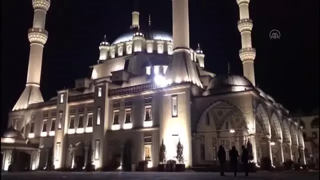 Regaip Kandili dualarla idrak edildi Regaip Kandili dualarla idrak edildi