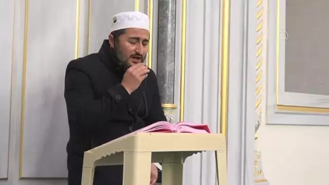 Regaip Kandili dualarla idrak edildi Regaip Kandili dualarla idrak edildi
