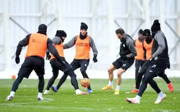 Konyaspor'da kaleci Sehic çalışmalara başladı Konyaspor'da kaleci Sehic çalışmalara başladı