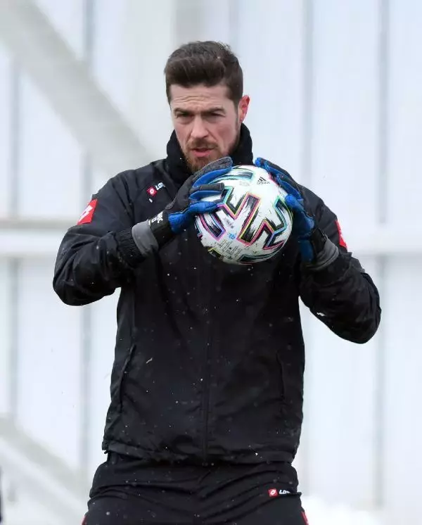 Konyaspor'da kaleci Sehic çalışmalara başladı Konyaspor'da kaleci Sehic çalışmalara başladı