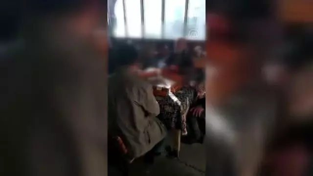 Kumar oynayan ve Kovid-19 tedbirlerini ihlal eden 8 kişiye para cezası kesildi Kumar oynayan ve Kovid-19 tedbirlerini ihlal eden 8 kişiye para cezası kesildi
