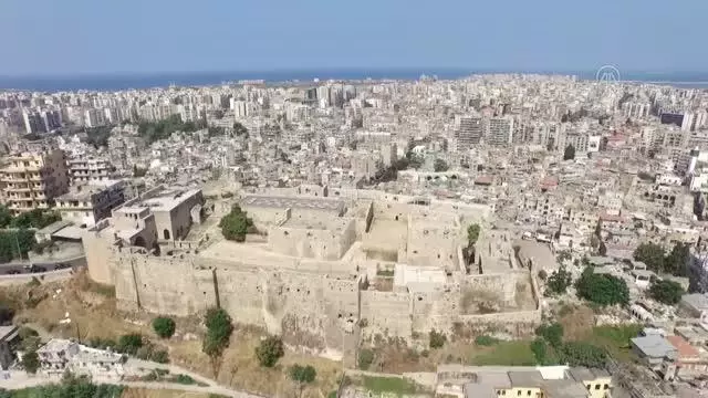 Lübnan'ın Osmanlı mirasını saklayan Trablusşam kentinin sakinleri, sefaletten kurtulmak için yardım bekliyor (1) Lübnan'ın Osmanlı mirasını saklayan Trablusşam kentinin sakinleri, sefaletten kurtulmak için yardım bekliyor (1)