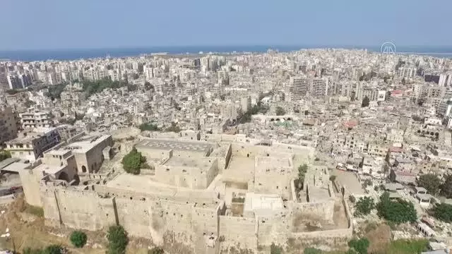 Lübnan'ın Osmanlı mirasını saklayan Trablusşam kentinin sakinleri, sefaletten kurtulmak için yardım bekliyor (1) Lübnan'ın Osmanlı mirasını saklayan Trablusşam kentinin sakinleri, sefaletten kurtulmak için yardım bekliyor (1)