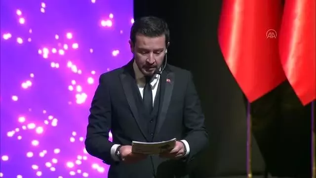 Son dakika haberi | Bakan Kasapoğlu: 'Spordan ya da eğitimden feragat etme dönemini hep birlikte geride bırakıyoruz' Son dakika haberi | Bakan Kasapoğlu: 'Spordan ya da eğitimden feragat etme dönemini hep birlikte geride bırakıyoruz'
