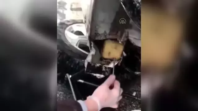Otomobilin kapı içlerine gizlenmiş 14 kilo 625 gram eroin bulundu Otomobilin kapı içlerine gizlenmiş 14 kilo 625 gram eroin bulundu