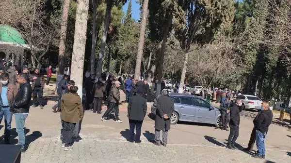 Son dakika haber | Takla atan otomobildeki Burak öldü, babası ağır yaralandı Son dakika haber | Takla atan otomobildeki Burak öldü, babası ağır yaralandı