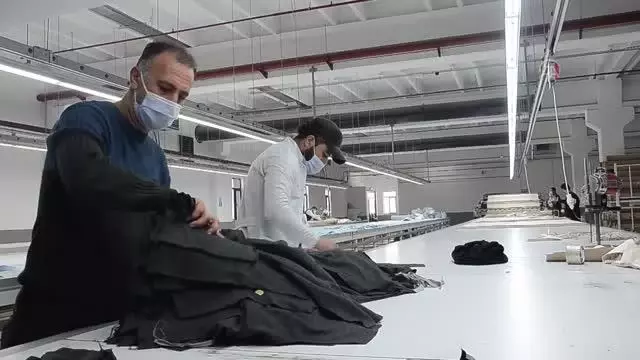 Tekstil fabrikaları ekonomiye katkı sunuyor Tekstil fabrikaları ekonomiye katkı sunuyor