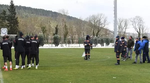 Ümit Milli Takımı'nın hazırlık kampı tamamlandı Ümit Milli Takımı'nın hazırlık kampı tamamlandı