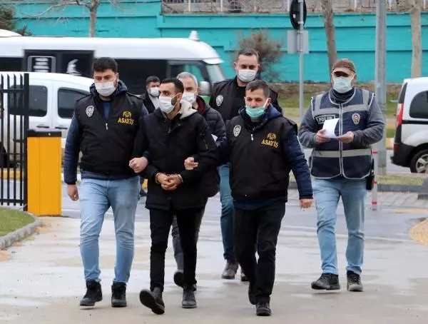 Son dakika haber... Uzman onbaşı, tartıştığı sabıkalı tarafından öldürüldü (2) Son dakika haber... Uzman onbaşı, tartıştığı sabıkalı tarafından öldürüldü (2)