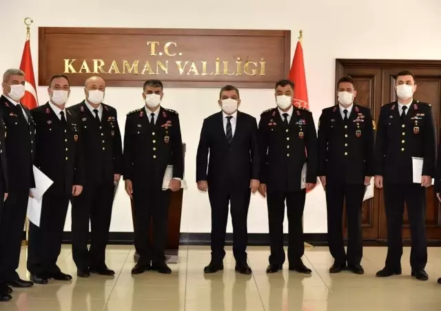 Son dakika haber: Vali Işık, jandarma personelini başarı belgesi ile ödüllendirdi Son dakika haber: Vali Işık, jandarma personelini başarı belgesi ile ödüllendirdi