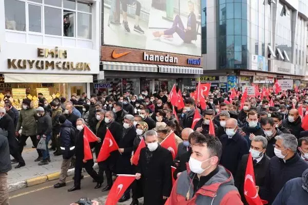 Son dakika! Gara'da 13 Türk vatandaşının şehit edilmesine tepki yürüyüşü (3) Son dakika! Gara'da 13 Türk vatandaşının şehit edilmesine tepki yürüyüşü (3)