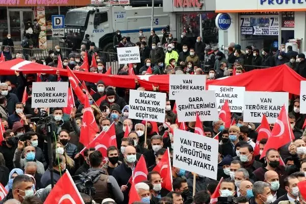 Son dakika! Gara'da 13 Türk vatandaşının şehit edilmesine tepki yürüyüşü (3) Son dakika! Gara'da 13 Türk vatandaşının şehit edilmesine tepki yürüyüşü (3)