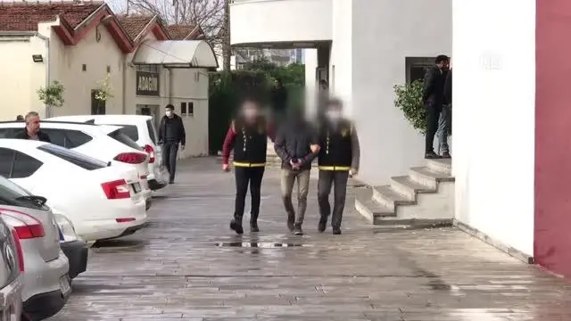 21 yıl 8 ay kesinleşmiş hapis cezasıyla aranan firari hükümlü yakalandı 21 yıl 8 ay kesinleşmiş hapis cezasıyla aranan firari hükümlü yakalandı