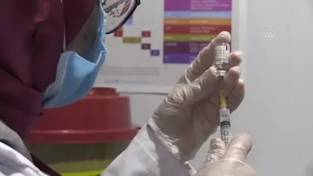 22 bin 300 kişiye Kovid-19 aşısı uygulandı 22 bin 300 kişiye Kovid-19 aşısı uygulandı