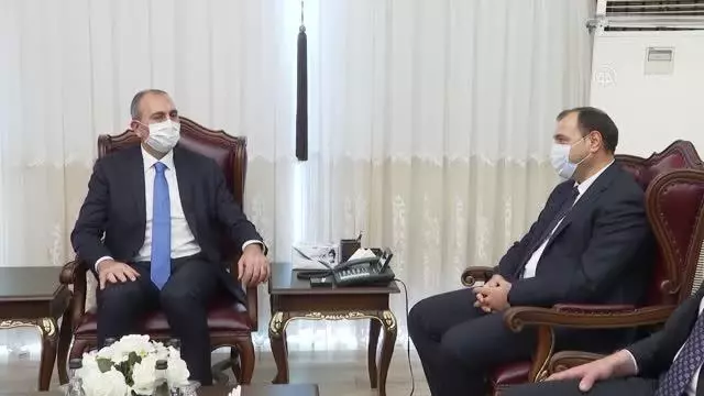 Adalet Bakanı Abdulhamit Gül Sakarya'da temaslarda bulundu Adalet Bakanı Abdulhamit Gül Sakarya'da temaslarda bulundu