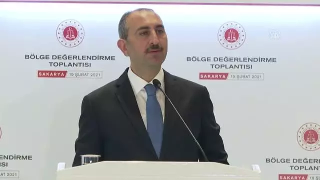 Adalet Bakanı Gül: 'Özünde milletimizin mayası olan yeni bir anayasa, yarınlarımıza, çocuklarımıza bırakacağımız en değerli miras olacaktır' Adalet Bakanı Gül: 'Özünde milletimizin mayası olan yeni bir anayasa, yarınlarımıza, çocuklarımıza bırakacağımız en değerli miras olacaktır'