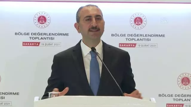 Adalet Bakanı Gül: 'Özünde milletimizin mayası olan yeni bir anayasa, yarınlarımıza, çocuklarımıza bırakacağımız en değerli miras olacaktır' Adalet Bakanı Gül: 'Özünde milletimizin mayası olan yeni bir anayasa, yarınlarımıza, çocuklarımıza bırakacağımız en değerli miras olacaktır'