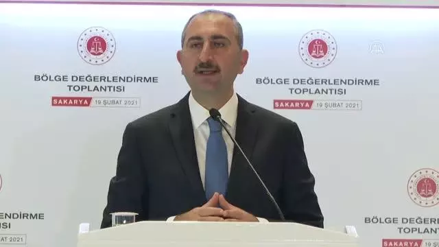 Adalet Bakanı Gül: 'Özünde milletimizin mayası olan yeni bir anayasa, yarınlarımıza, çocuklarımıza bırakacağımız en değerli miras olacaktır' Adalet Bakanı Gül: 'Özünde milletimizin mayası olan yeni bir anayasa, yarınlarımıza, çocuklarımıza bırakacağımız en değerli miras olacaktır'