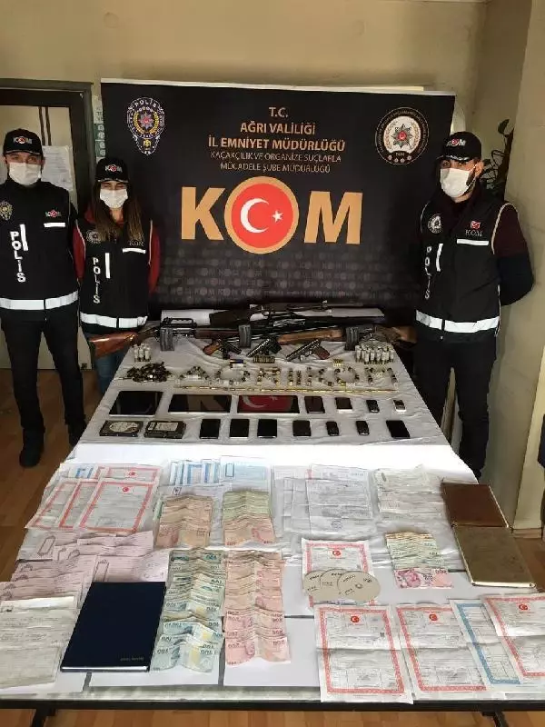Ağrı'da tefecilik operasyonu: 18 gözaltı Ağrı'da tefecilik operasyonu: 18 gözaltı