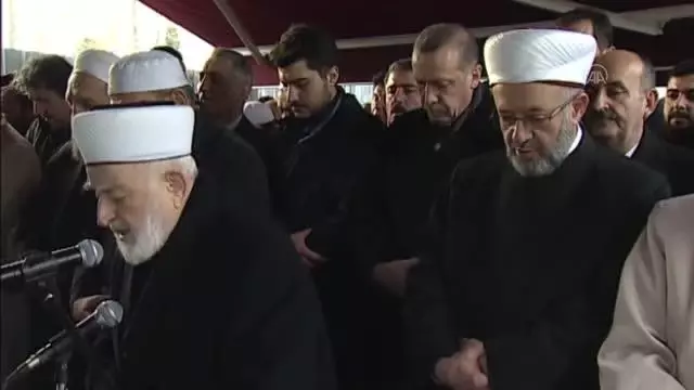 ARŞİV - Türkiye'nin önde gelen hadis alimlerinden Muhammed Emin Saraç vefat etti ARŞİV - Türkiye'nin önde gelen hadis alimlerinden Muhammed Emin Saraç vefat etti