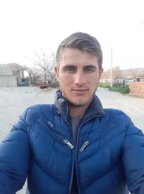 Babasıyla balığa çıktığı tekneden düşüp kayboldu Babasıyla balığa çıktığı tekneden düşüp kayboldu