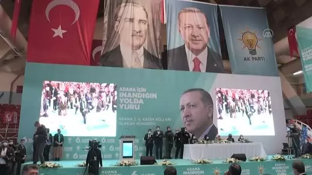 Cumhurbaşkanı Erdoğan, AK Parti Şanlıurfa İl Kadın Kolları 6. Olağan kongresine canlı bağlantı ile katıldı (2) Cumhurbaşkanı Erdoğan, AK Parti Şanlıurfa İl Kadın Kolları 6. Olağan kongresine canlı bağlantı ile katıldı (2)