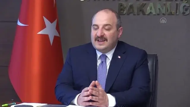 Bakan Varank: 'Ekonomimiz hala çok büyük oranda doğrusal çalışıyor' Bakan Varank: 'Ekonomimiz hala çok büyük oranda doğrusal çalışıyor'