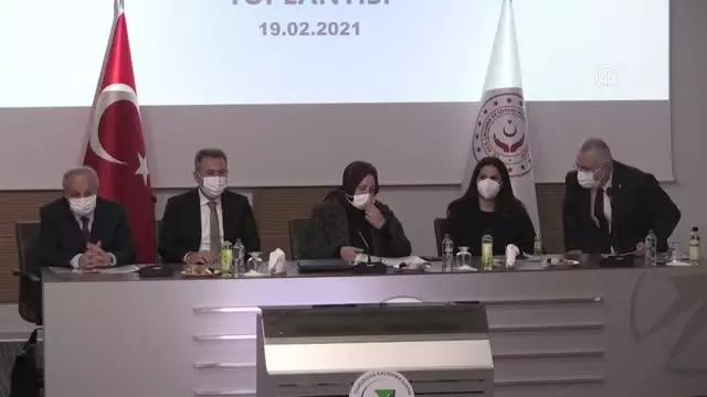 Bakan Zehra Zümrüt Selçuk, iş dünyası temsilcileriyle buluştu Bakan Zehra Zümrüt Selçuk, iş dünyası temsilcileriyle buluştu