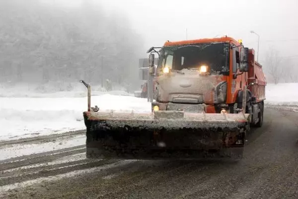Bolu Dağı'nda kar ve sis Bolu Dağı'nda kar ve sis