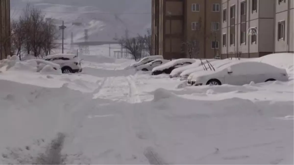 Doğu'daki 4 ilde 314 yerleşim birimine ulaşım sağlanamıyor (2)