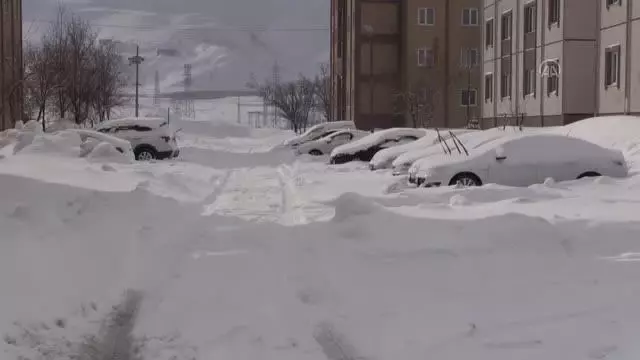 Doğu'daki 4 ilde 314 yerleşim birimine ulaşım sağlanamıyor (2) Doğu'daki 4 ilde 314 yerleşim birimine ulaşım sağlanamıyor (2)