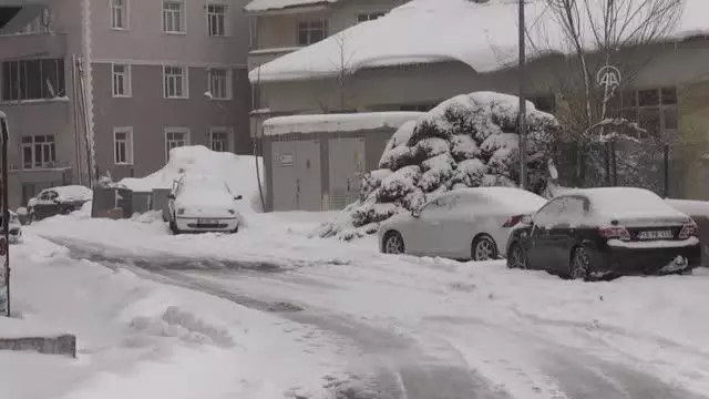 Doğu'daki 4 ilde 314 yerleşim birimine ulaşım sağlanamıyor (2) Doğu'daki 4 ilde 314 yerleşim birimine ulaşım sağlanamıyor (2)