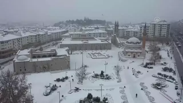 (Drone) Kar nedeniyle 109 köy yolunda ulaşım sağlanamıyor (Drone) Kar nedeniyle 109 köy yolunda ulaşım sağlanamıyor