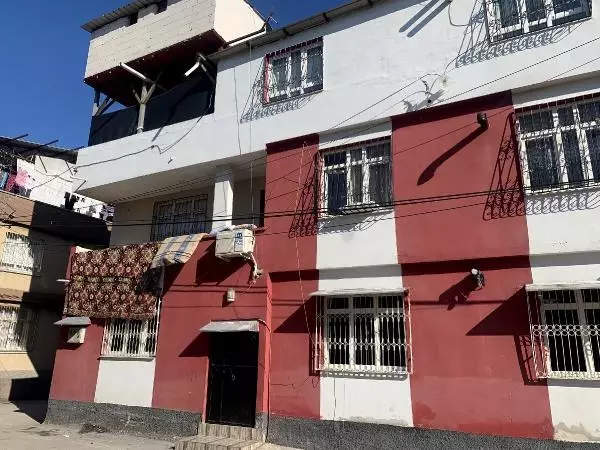Son dakika haber! Eşi tarafından darbedildiği iddia edilen Fatma balkondan düştü; o anlar kamerada (2)- Yeniden Son dakika haber! Eşi tarafından darbedildiği iddia edilen Fatma balkondan düştü; o anlar kamerada (2)- Yeniden