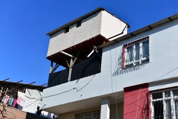 Son dakika haber! Eşi tarafından darbedildiği iddia edilen Fatma balkondan düştü; o anlar kamerada (2)- Yeniden Son dakika haber! Eşi tarafından darbedildiği iddia edilen Fatma balkondan düştü; o anlar kamerada (2)- Yeniden
