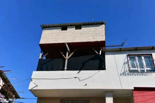 Son dakika haber! Eşi tarafından darbedildiği iddia edilen Fatma balkondan düştü; o anlar kamerada (2)- Yeniden Son dakika haber! Eşi tarafından darbedildiği iddia edilen Fatma balkondan düştü; o anlar kamerada (2)- Yeniden