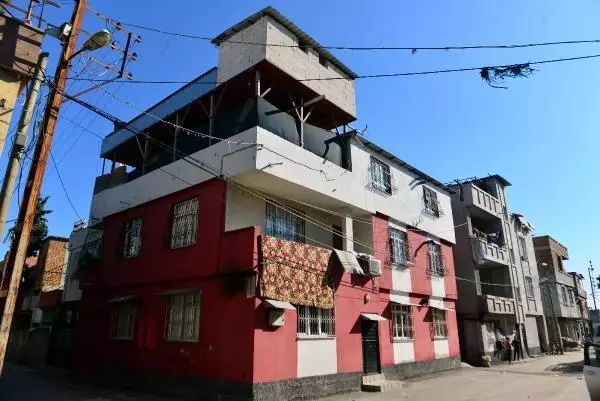 Son dakika haber! Eşi tarafından darbedildiği iddia edilen Fatma balkondan düştü; o anlar kamerada (2)- Yeniden Son dakika haber! Eşi tarafından darbedildiği iddia edilen Fatma balkondan düştü; o anlar kamerada (2)- Yeniden