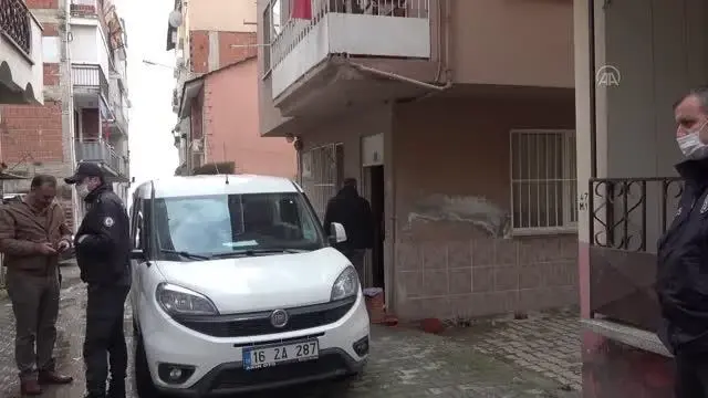 Evde ölü bulunan kadının ağabeyi ve yengesi gözaltına alındı Evde ölü bulunan kadının ağabeyi ve yengesi gözaltına alındı